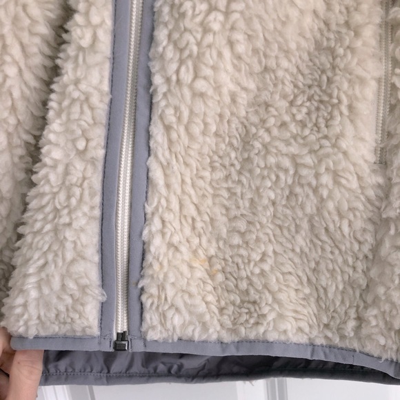 Patagonia Sherpa Hooded Jacket size M - Picture 3 of 4